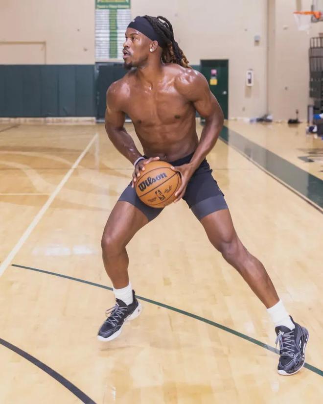 拉菲尼亚在 拉菲尼亚在